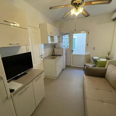 アパート Beach ザダル